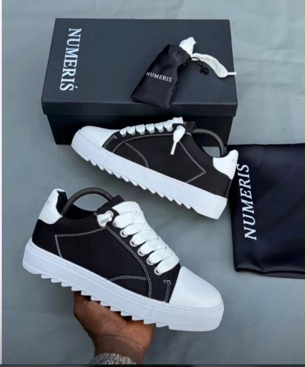Chaussures pour homme