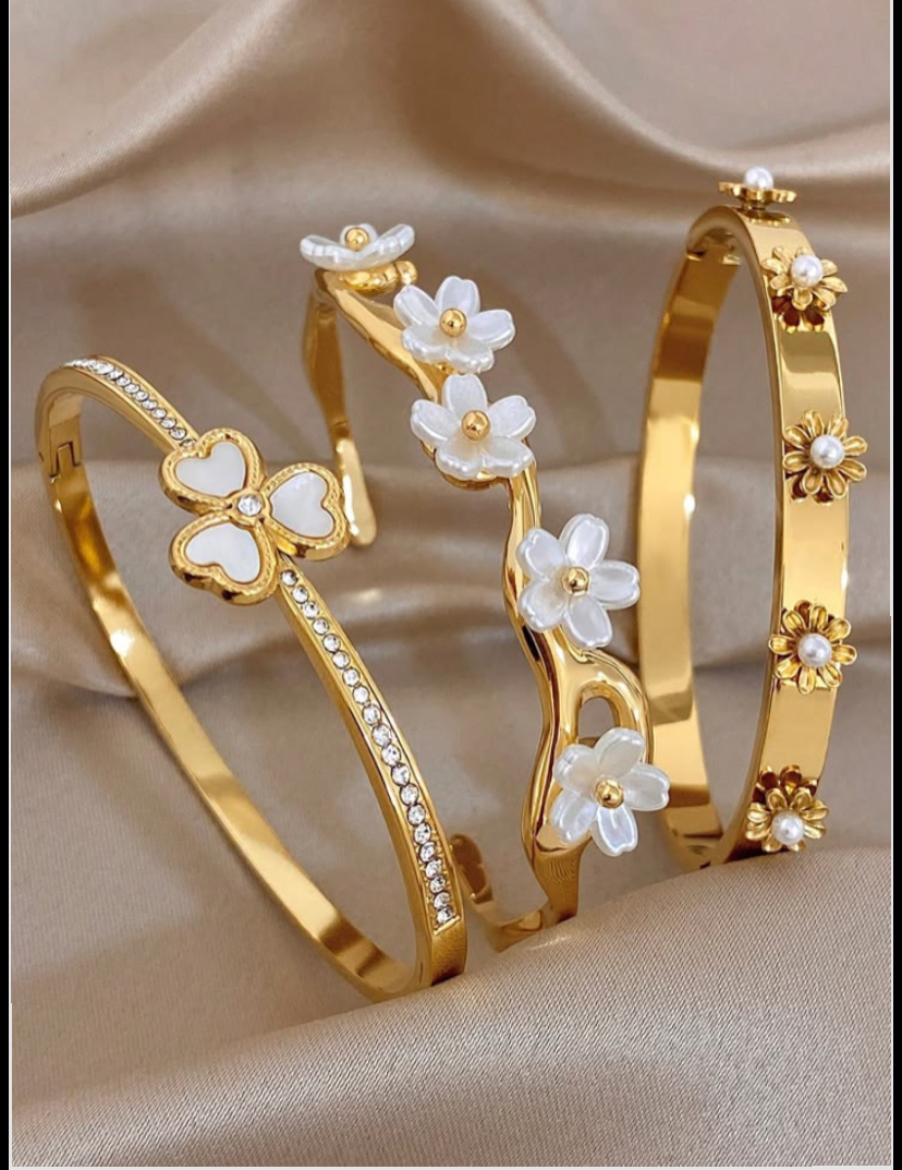 Bracelet