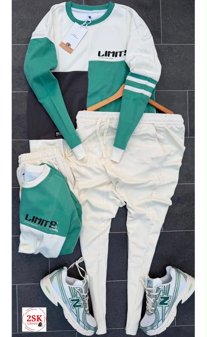 Complet et chaussures pour hommes